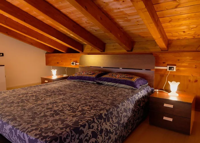 Casa Fausto Feriehus Vercana